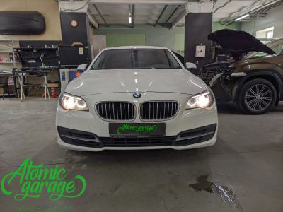 BMW 5 F10, замена ксеноновых линз на светодиодные Aozoom A4 + глубокая шлифовка стекол фар - фото 1