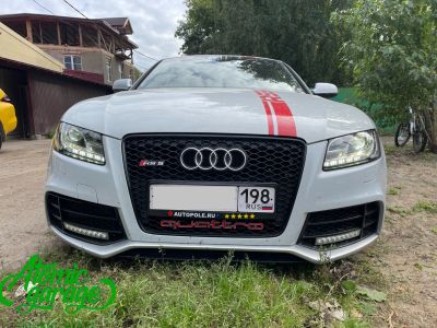 Audi RS 5, устранение запотевания + замена стекла фары  - фото 11