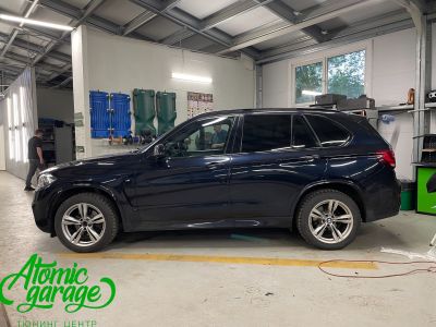 BMW X5 G05, оклейка кузова цветной виниловой пленкой Bruxsafol Matt Commando Green CC 4176 - фото 3