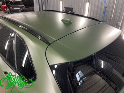 BMW X5 G05, оклейка кузова цветной виниловой пленкой Bruxsafol Matt Commando Green CC 4176 - фото 17