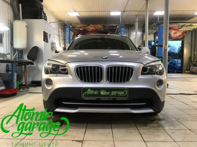 BMW X1 E84, замена линз на Hella 3R и ангельских глазок - фото 8