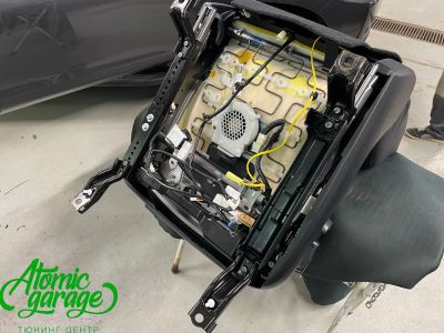 Toyota Land Cruiser Prado 150 3-й рестайлинг, замена сидений на комфортные от BMW 7 f01 - фото 8
