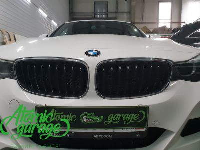 BMW 3 GT, установка защитной сетки радиатора в бампер - фото 7