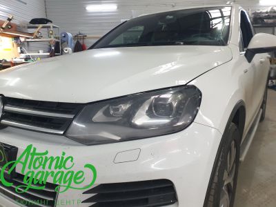 Volkswagen Touareg NF, замена стекол фар на новые - фото 3