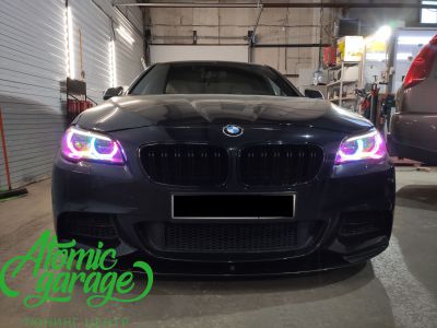 BMW 5 F10 рестайлинг, многоцветные ангельские глазки + стробоскопы - фото 22