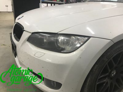 BMW 3 E92, замена ангельских колец + восстановление стекол фар - фото 3