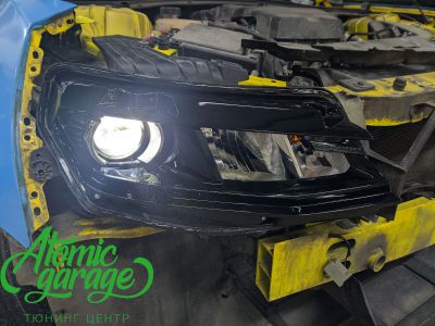 Chevrolet Camaro ZL1, замена штатных линз на Bi-led Aozoom Laser + восстановление стекол - фото 7