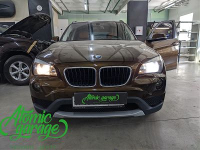 BMW X1 E84, установка светодиодных линз Aozoom Dragon + angel eyes + восстановление стекол - фото 2