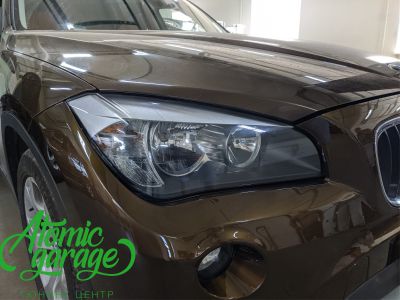 BMW X1 E84, установка светодиодных линз Aozoom Dragon + angel eyes + восстановление стекол - фото 3