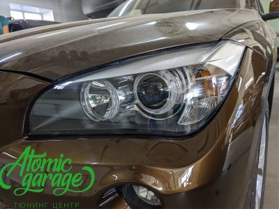 BMW X1 E84, установка светодиодных линз Aozoom Dragon + angel eyes + восстановление стекол - фото 9