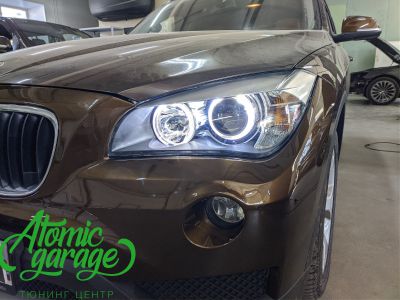 BMW X1 E84, установка светодиодных линз Aozoom Dragon + angel eyes + восстановление стекол - фото 14