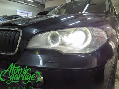 BMW x5 e70 рестайлнг, замена линз на светодиодные Aozoom A4+ + замена стекол фар - фото 3