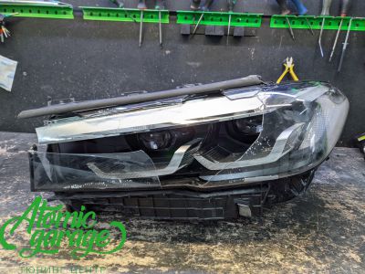 BMW 5 G30, замена левого стекла фары + ремонт корпуса - фото 1