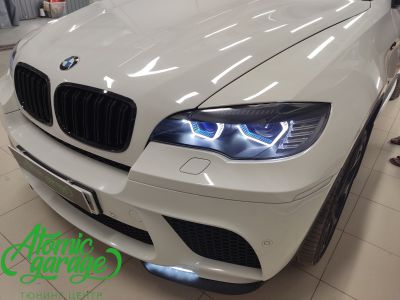 BMW X6 E71, замена круглых ангельских глазок на ромбовидные + антихром масок фар - фото 8