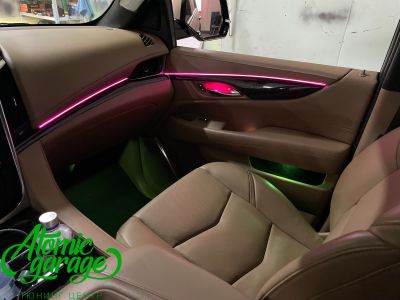 Cadillac Escalade 4, контурная подсветка салона Ambient Light - фото 2