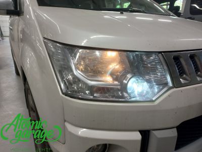 Mitsubishi Delica, замена штатных линз на светодиодные Aozoom A4+  - фото 3