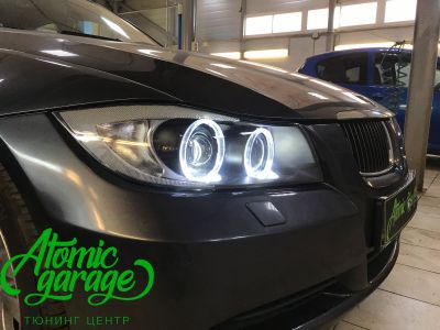 BMW 3 E90, замена линз на Bi-led Optima Pro + стекла + глазки - фото 6