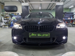 BMW 5 F10, замена линз на Bi-led Diliht Triled + Led ПТФ